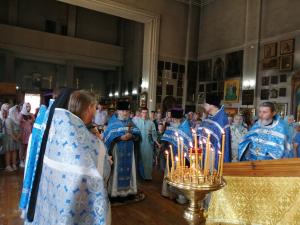 В Воскресенском отметили престольный праздник Смоленской иконы Божией Матери и День поселка В Воскресенском отметили престольный праздник Смоленской иконы Божией Матери и День поселка