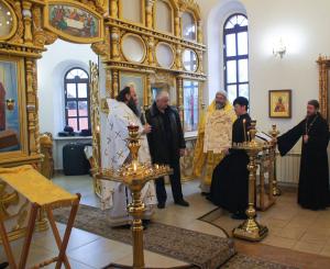 В день памяти святителя Димитрия, митрополита Ростовского, епископ Городецкий и Ветлужский Парамон совершил Божественную литургию в храме апостола Фомы п. Мирный