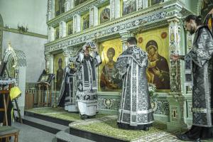 В понедельник Страстной седмицы епископ Городецкий и Ветлужский Парамон совершил Литургию Преждеосвященных Даров в Городецком Феодоровском мужском монастыре