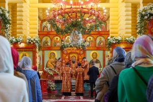 Епископ Городецкий и Ветлужский Парамон сослужил Главе Нижегородской митрополии в храме святого благоверного князя Вячеслава Чешского и святой мученицы Людмилы, княгини Чешской, г. Нижний Новгород