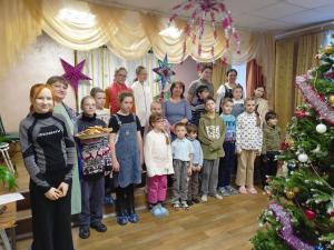 Рождественские праздники в Воскресной школе поселка Красные Баки Рождественские праздники в Воскресной школе поселка Красные Баки