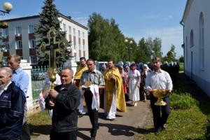 В день 1000 – летия преставления Святого Равноапостольного Великого князя Владимира в центральном храме Шарангского благочиния была совершена соборная Божественная литургия.