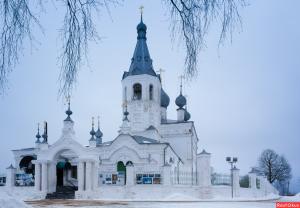 Паломники из Семенова поклонились Животворящему Кресту Господню в Годеново Паломники из Семенова поклонились Животворящему Кресту Господню в Годеново