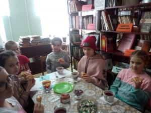 Праздник«Жаворонки» в Хохломе