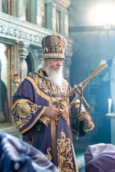 В Неделю Крестопоклонную епископ Городецкий и Ветлужский Августин совершил Божественную литургию в Феодоровском кафедральном соборе Городца