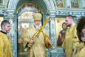 Епископ Городецкий и Ветлужский Августин совершил Божественную литургию в кафедральном соборе иконы Божией Матери Феодоровская Городца