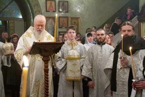 В праздник Рождества Христова епископ Городецкий и Ветлужский Августин совершил богослужение в кафедральном соборе иконы Божией Матери Феодоровская