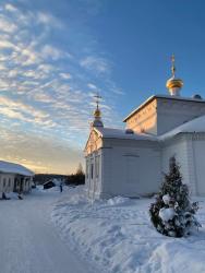 15 февраля, в Сретение Господне, епископ Городецкий и Ветлужский Августин совершил Божественную литургию в Архиерейском подворье Собора Святой Живоначальной Троицы села Белбаж.