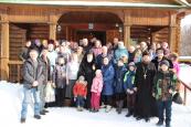 15 февраля, в праздник Сретения Господня, епископ Городецкий и Ветлужский Августин совершил Божественную литургию в храме Варнавы Ветлужского поселка Варнавино